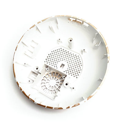 Moulage par injection de couverture en plastique