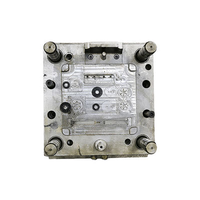 Moulage par injection de pièces en plastique moulant les moules d'injection en plastique en acier P20