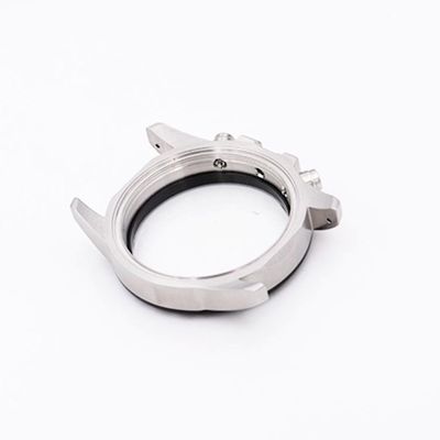 Moulage par injection de métal pour cadre de montre