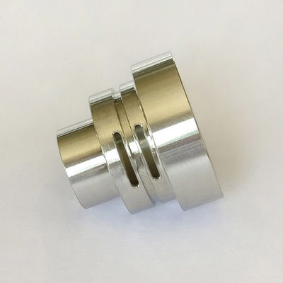 Pièces de matériel de machine de tour de fraiseuse faite sur commande en métal d'alliage d'aluminium
