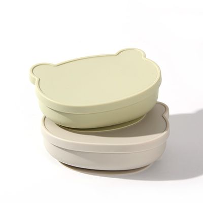 plat supplémentaire de nourriture de cuvette de bébé du silicone 50K avec la cuvette résistante de l'automne des enfants de bande dessinée d'ours de couvercle