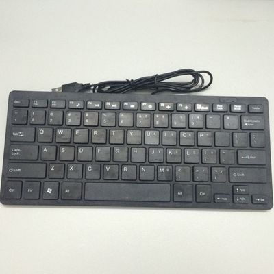 Moulage par injection en plastique d'ÉTAPE pour le clavier d'ordinateur de bureau de câble de bureau de clavier