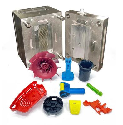 Service de moulage par injection de pièces en plastique sur mesure