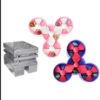 Produit électronique ménager médical Moule / moule Moulissage par injection plastique pour les routeurs à froid chaud Pour les pièces de jouets Base de moule
